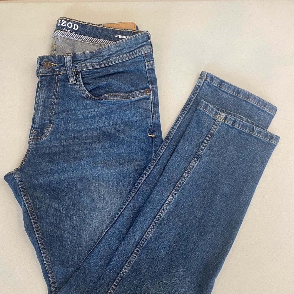 Men’s Izod Straight Fit Ultra Softflex Jeans Size 34/32